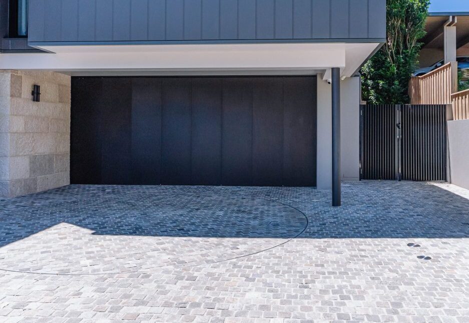 Royce Quartz Cobblestone Ref 01