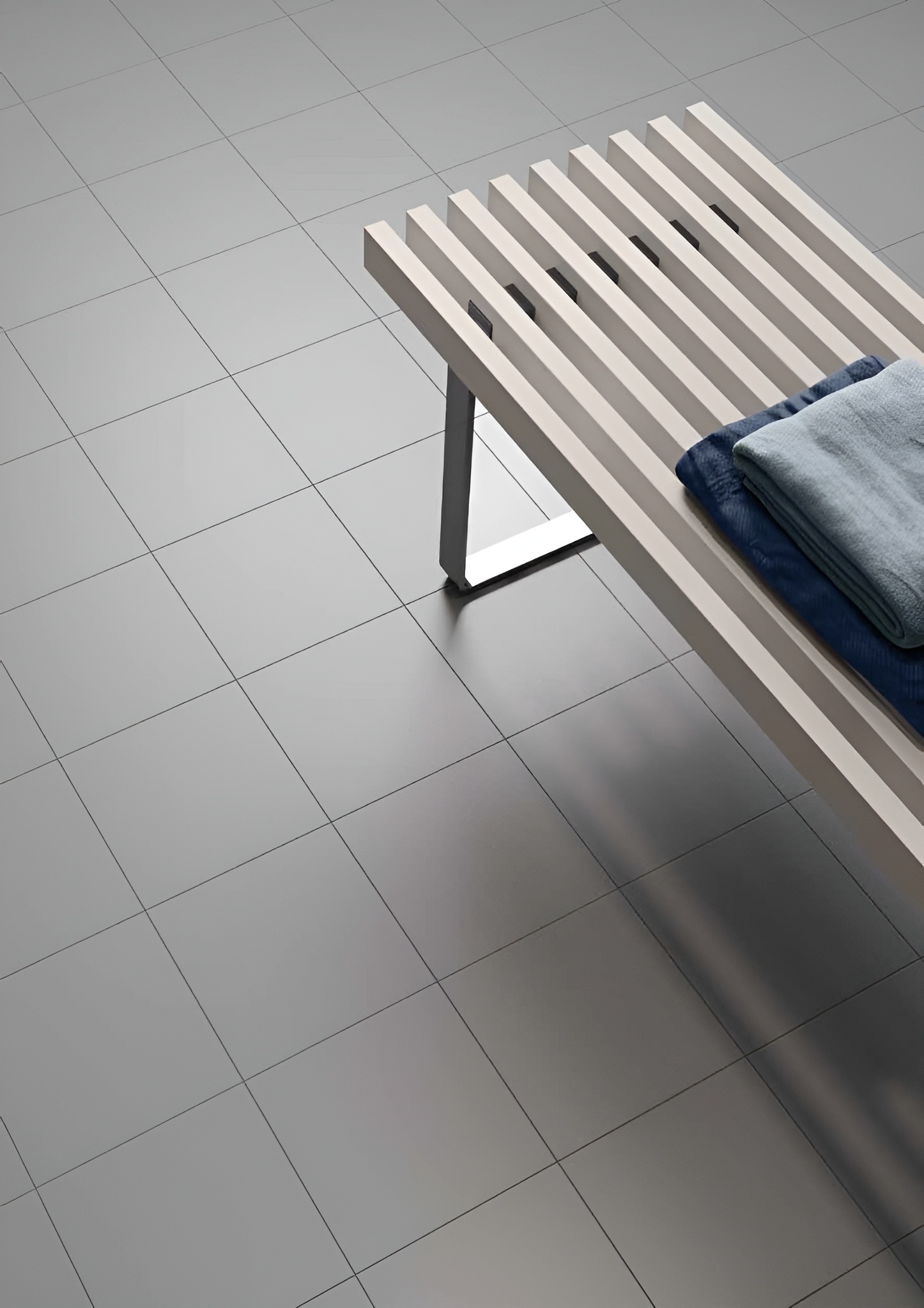 Raino Plain Grey Ref 02